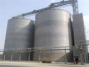 Steel frame base flour storage silo
